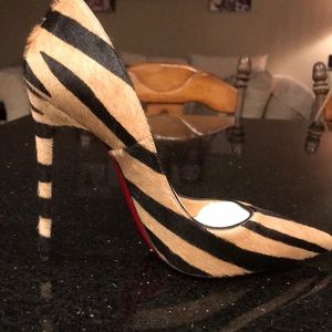 Christian Louboutin So Kate size 38
